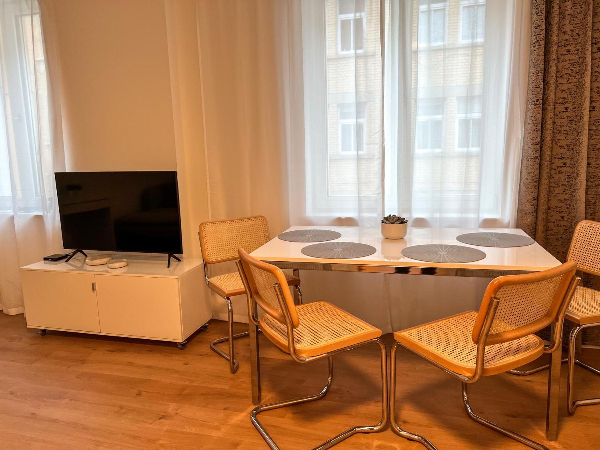 Appartement House เยนา ภายนอก รูปภาพ